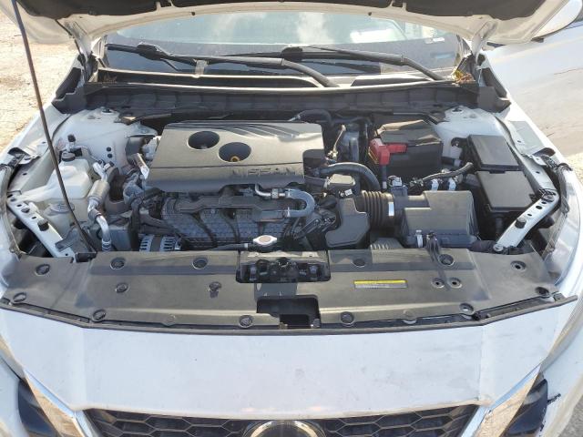 1N4BL4DV6KC189886 - 2019 NISSAN ALTIMA SV WHITE photo 11