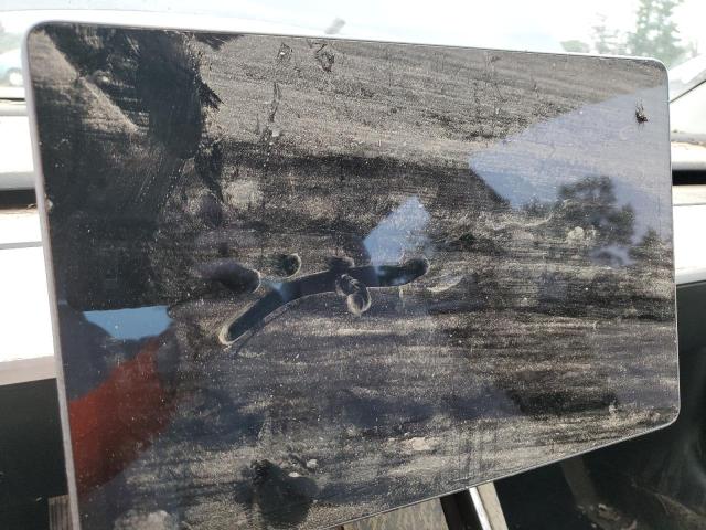 5YJ3E1EB7KF390775 - 2019 TESLA MODEL 3 Graphit Foto 9