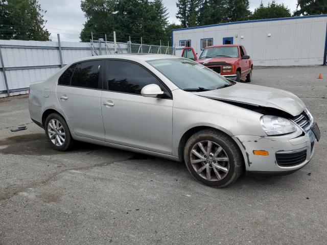 3VWRZ7AJ3AM160950 - 2010 VOLKSWAGEN JETTA SE Gümüş foto 4