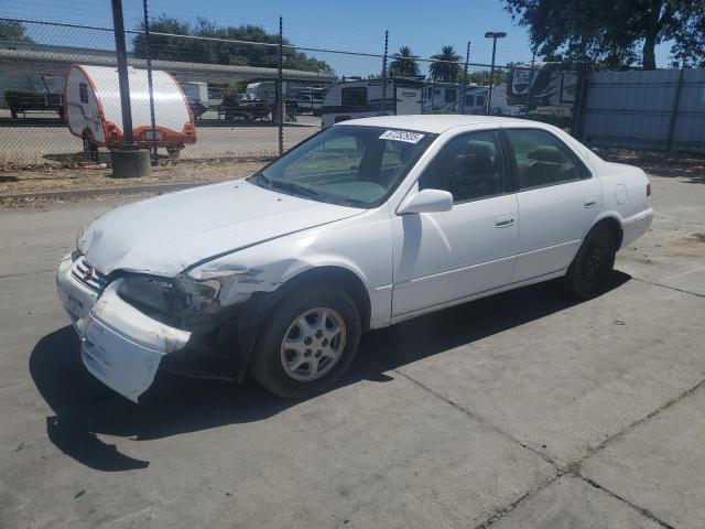 1997 TOYOTA CAMRY LE, 