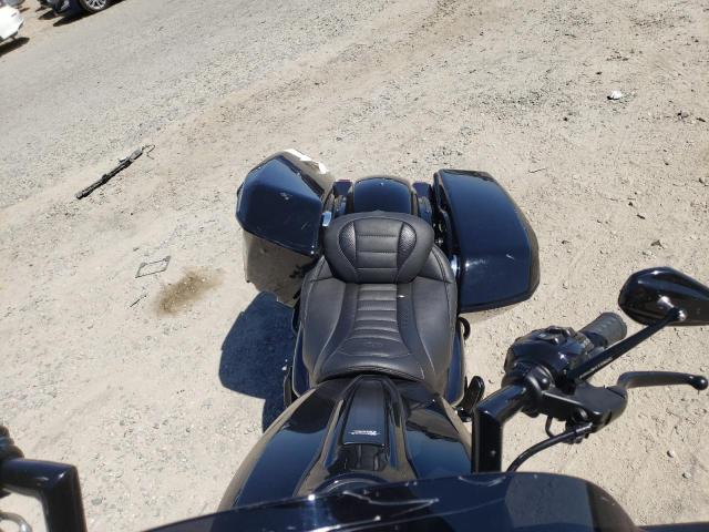 1HD1KB727RB636769 - 2024 HARLEY-DAVIDSON FLHX 黑色 照片 5