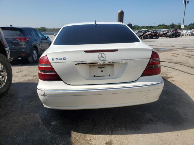 WDBUF70J85A638787 - 2005 MERCEDES-BENZ E 500 WHITE photo 6