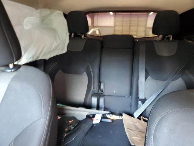 1C4PJLAB5GW113737 - 2016 JEEP CHEROKEE SPORT GREEN photo 10