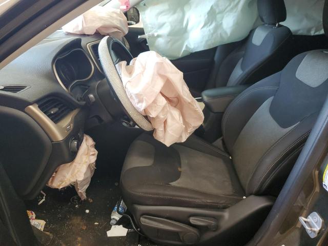 1C4PJLAB5GW113737 - 2016 JEEP CHEROKEE SPORT GREEN photo 7