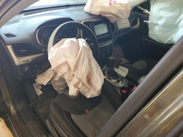 1C4PJLAB5GW113737 - 2016 JEEP CHEROKEE SPORT GREEN photo 8