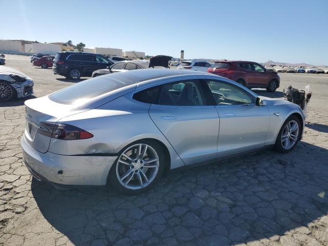5YJSA1CN3DFP13484 - 2013 TESLA MODEL S SILVER photo 3