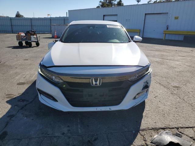 1HGCV1F32JA121633 - 2018 HONDA ACCORD SPORT WHITE photo 5