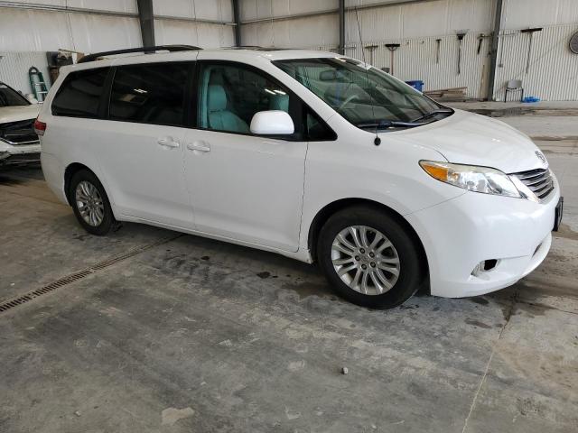 5TDYK3DC1CS279589 - 2012 TOYOTA SIENNA XLE 白色 照片 4
