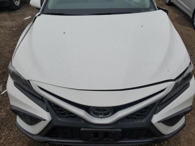 4T1G11AK2PU159666 - 2023 TOYOTA CAMRY SE NIGHT SHADE WHITE photo 11