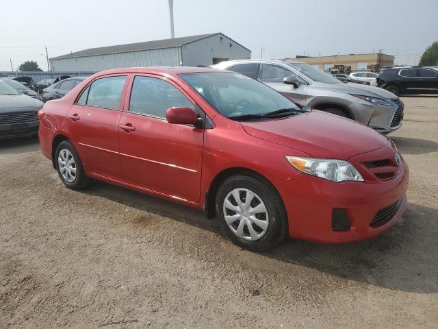 2T1BU4EE7DC999916 - 2013 TOYOTA COROLLA BASE წითელი ფოტო 4