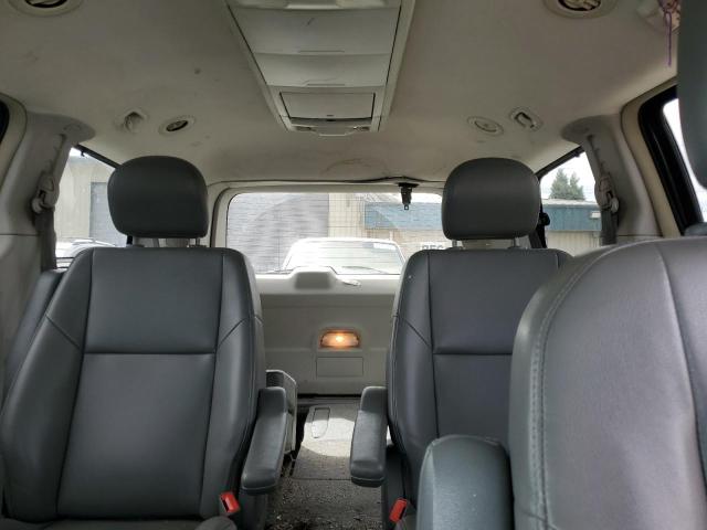 2V4RW3DG4BR669790 - 2011 VOLKSWAGEN ROUTAN SE BLACK photo 10