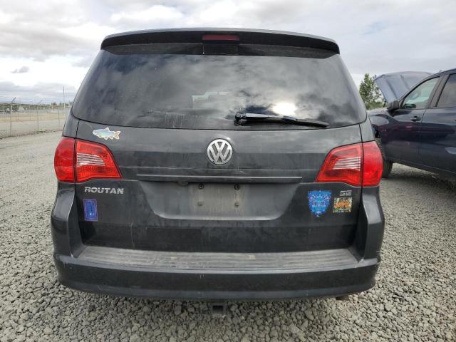 2V4RW3DG4BR669790 - 2011 VOLKSWAGEN ROUTAN SE BLACK photo 6