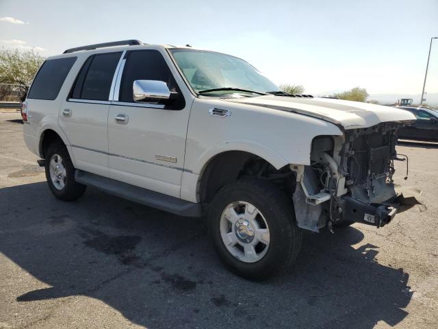 1FMFU15508LA06850 - 2008 FORD EXPEDITION XLT WHITE photo 4