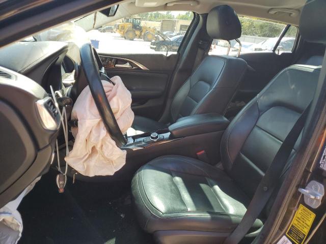 SJKCH5CP4HA015597 - 2017 INFINITI QX30 BASE Schwarz Foto 7