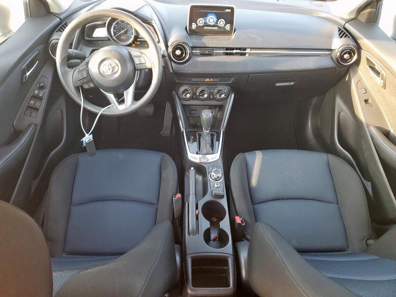 3MYDLBYV3JY306378 - 2018 TOYOTA YARIS IA 白色 照片 8