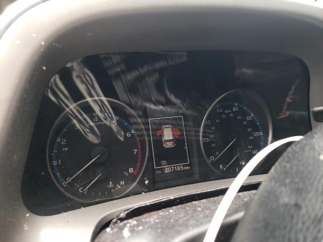 2T3ZFREV5JW431851 - 2018 TOYOTA RAV4 LE 银色 照片 9