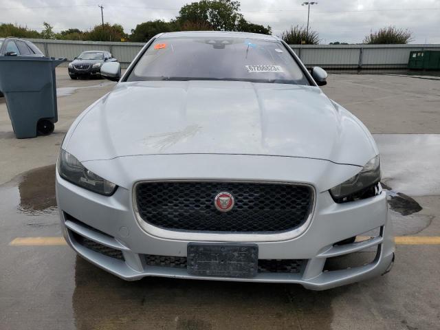 SAJAR4BG6HA962211 - 2017 JAGUAR XE SILVER photo 5