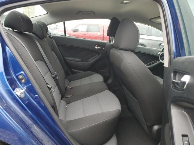 3KPFL4A78JE260885 - 2018 KIA FORTE LX ლურჯი ფოტო 10