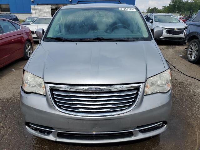 2C4RC1BG5ER318921 - 2014 CHRYSLER TOWN & COU TOURING SILVER photo 5