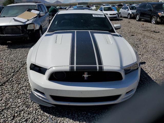 1ZVBP8CU5D5242371 - 2013 FORD MUSTANG BOSS 302 WHITE photo 5