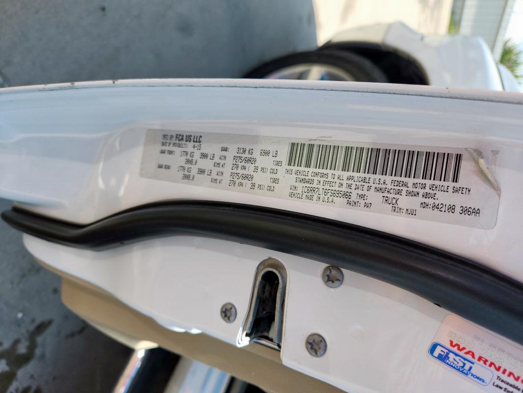 1C6RR7LT6FS695066 - 2015 RAM 1500 SLT WHITE photo 12