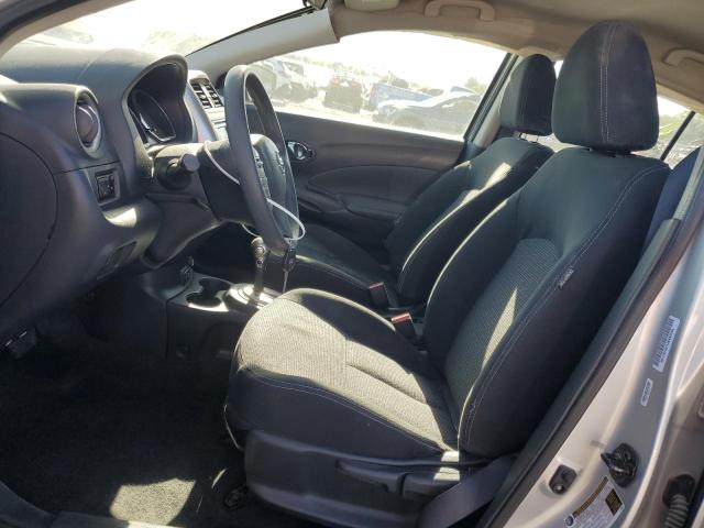 3N1CN7AP1JK442544 - 2018 NISSAN VERSA S 银色 照片 7