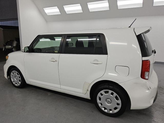 JTLZE4FE5EJ053060 - 2014 TOYOTA SCION XB WHITE photo 2