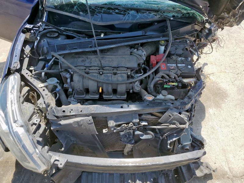 3N1AB7AP0JY212622 - 2018 NISSAN SENTRA S 蓝色 照片 11