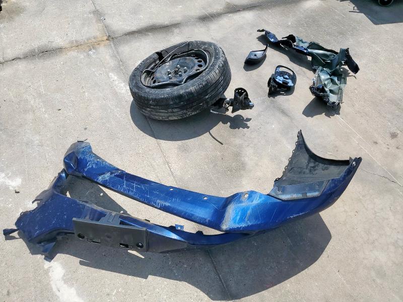 3N1AB7AP0JY212622 - 2018 NISSAN SENTRA S 蓝色 照片 12