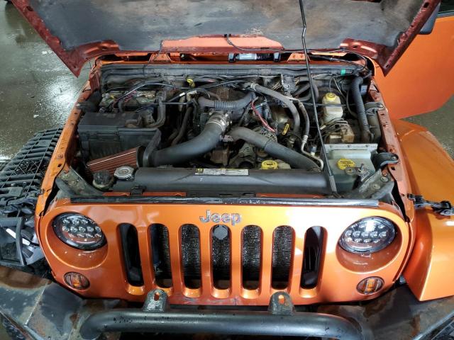 1J4BA5H1XBL572768 - 2011 JEEP WRANGLER U SAHARA 橙色 照片 12
