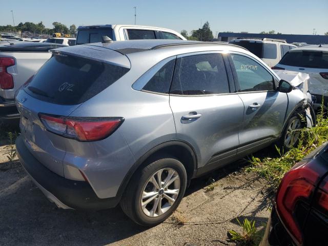 1FMCU9H64NUB90802 - 2022 FORD ESCAPE SEL SILVER photo 3