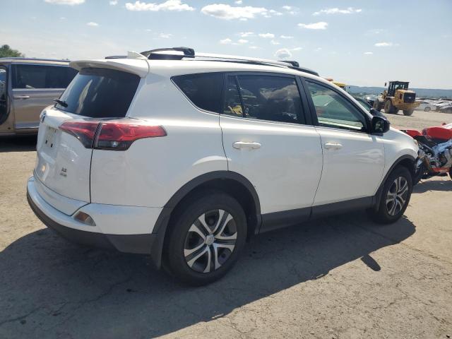 JTMBFREV0HJ116532 - 2017 TOYOTA RAV4 LE WHITE photo 3