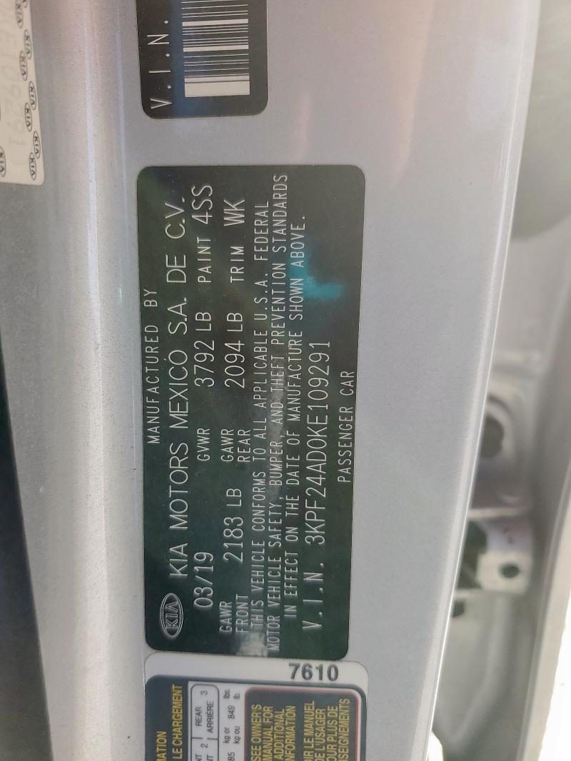 3KPF24AD0KE109291 - 2019 KIA FORTE FE Gümüş foto 12