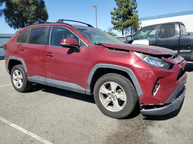 2T3W1RFV4LW077212 - 2020 TOYOTA RAV4 XLE RED photo 4