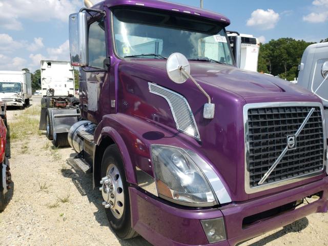 4V5NC9EG38N497583 - 2008 VOLVO VN VNL PURPLE photo 4