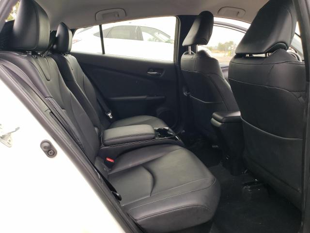 JTDKARFP3J3077010 - 2018 TOYOTA PRIUS PRIM თეთრი ფოტო 10