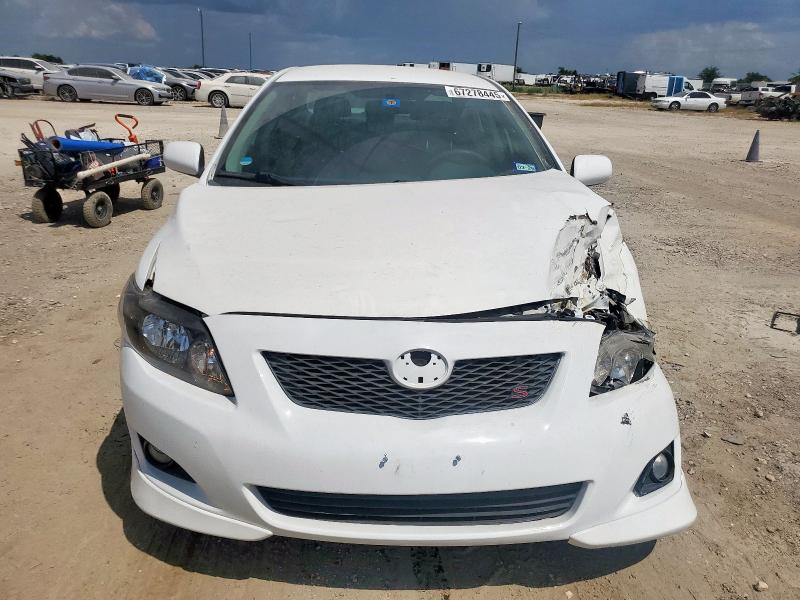 2T1BU4EE2AC493955 - 2010 TOYOTA COROLLA BASE WHITE photo 5