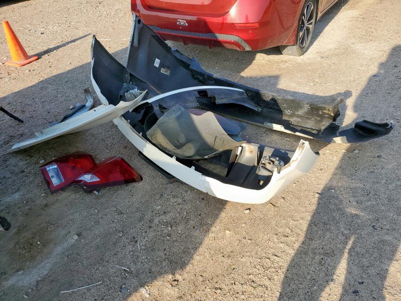 1J4PS4GK1AC117782 - 2010 JEEP GRAND CHER LAREDO WHITE photo 13