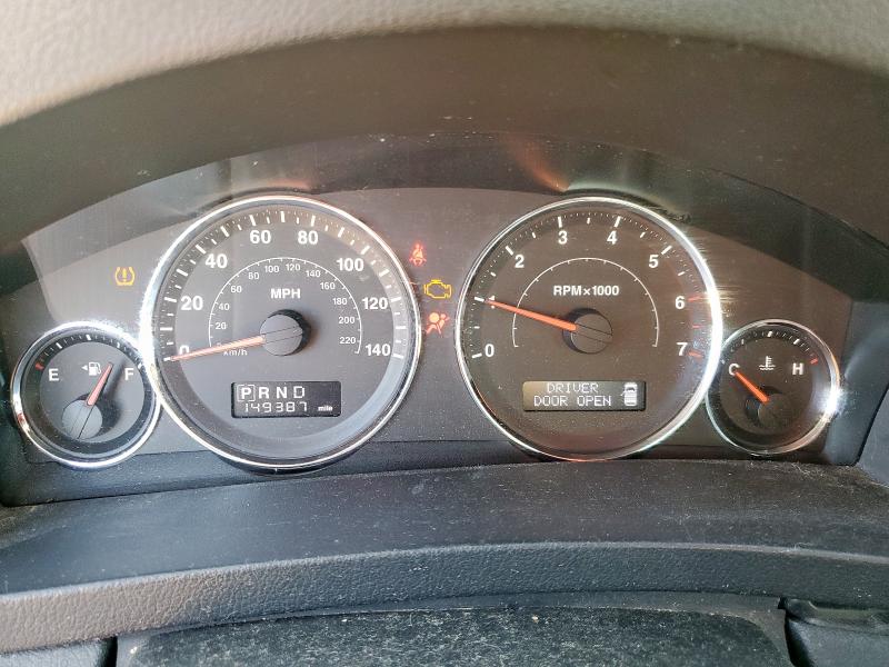 1J4PS4GK1AC117782 - 2010 JEEP GRAND CHER LAREDO WHITE photo 9