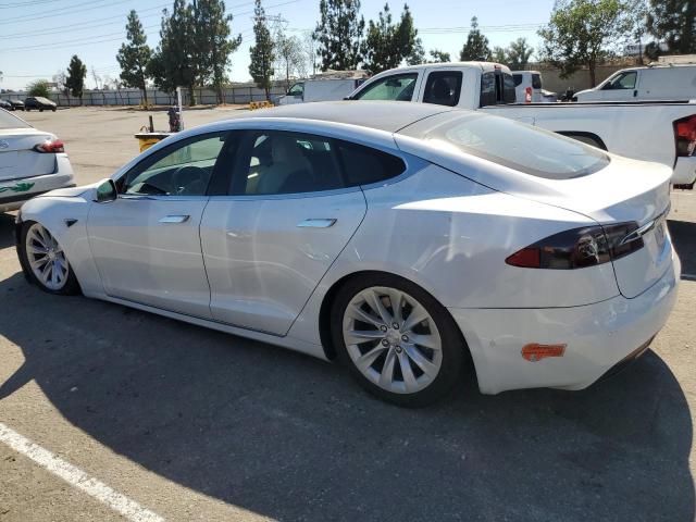 5YJSA1E25LF362272 - 2020 TESLA MODEL S 白色 照片 2