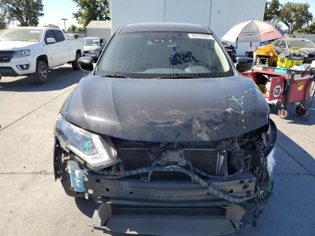 KNMAT2MVXKP560597 - 2019 NISSAN ROGUE S BLACK photo 5