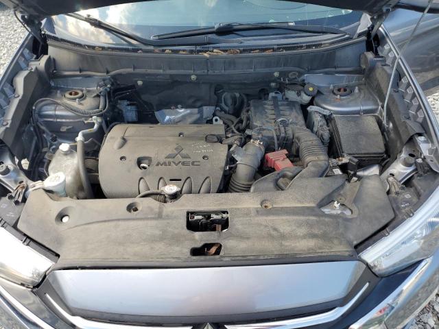 JA4AP3AU3JU016538 - 2018 MITSUBISHI OUTLANDER SPORT ES Argent photo 12