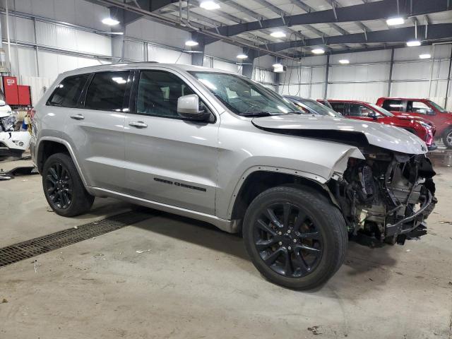 1C4RJFAGXJC303094 - 2018 JEEP GRAND CHER LAREDO Gümüş foto 4