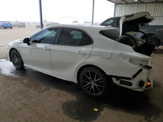 4T1G11BK9PU107448 - 2023 TOYOTA CAMRY SE NIGHT SHADE WHITE photo 2