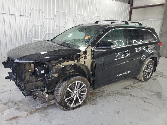 2017 TOYOTA HIGHLANDER SE, 