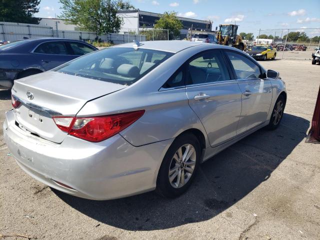 5NPEB4AC9BH280622 - 2011 HYUNDAI SONATA GLS SILVER photo 3