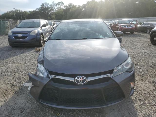 4T1BF1FK3FU495622 - 2015 TOYOTA CAMRY LE GRAY photo 5