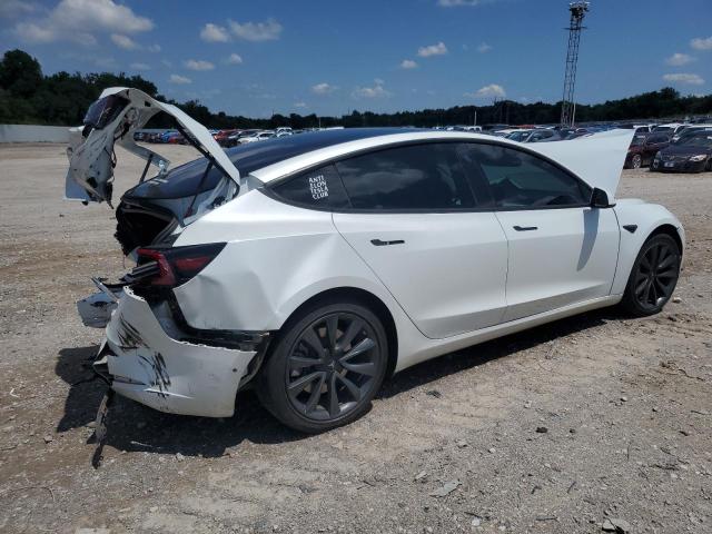 5YJ3E1EB1KF494940 - 2019 TESLA MODEL 3 Beyaz fotoğraf 3