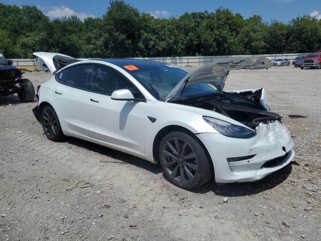 5YJ3E1EB1KF494940 - 2019 TESLA MODEL 3 Beyaz fotoğraf 4