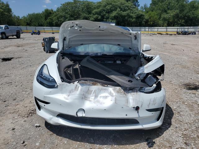 5YJ3E1EB1KF494940 - 2019 TESLA MODEL 3 Beyaz fotoğraf 5